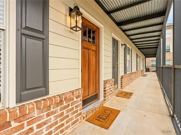 327 N Ross St #222, Auburn, AL 36830