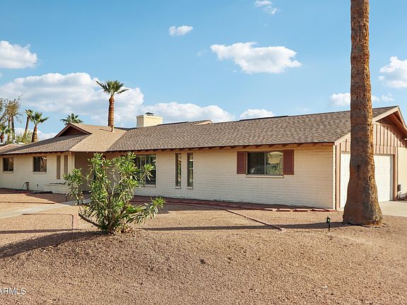 2nd image of 203 W LLANO Drive