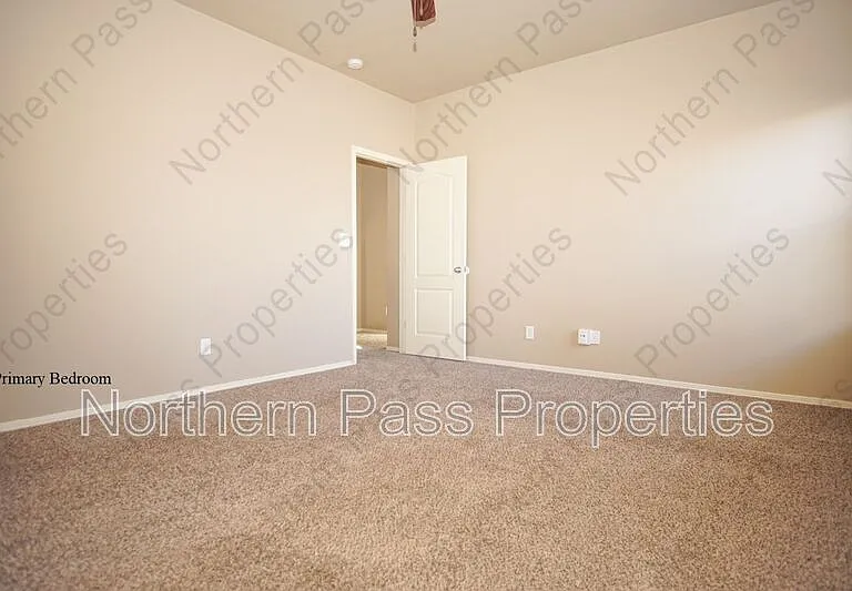 12945 Hueco Hill Dr — Photo 20