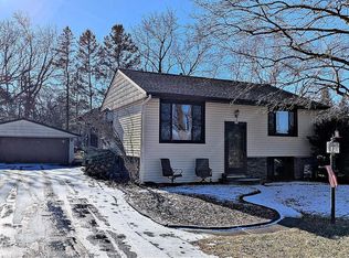 305 Anemone Ave, Palmyra, WI 53156