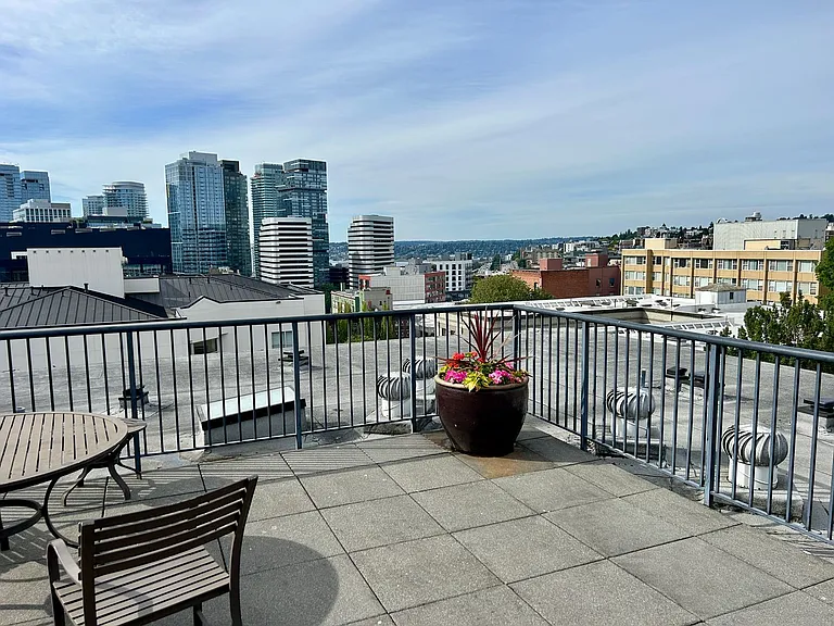 1323 Boren Ave #607 — Photo 11