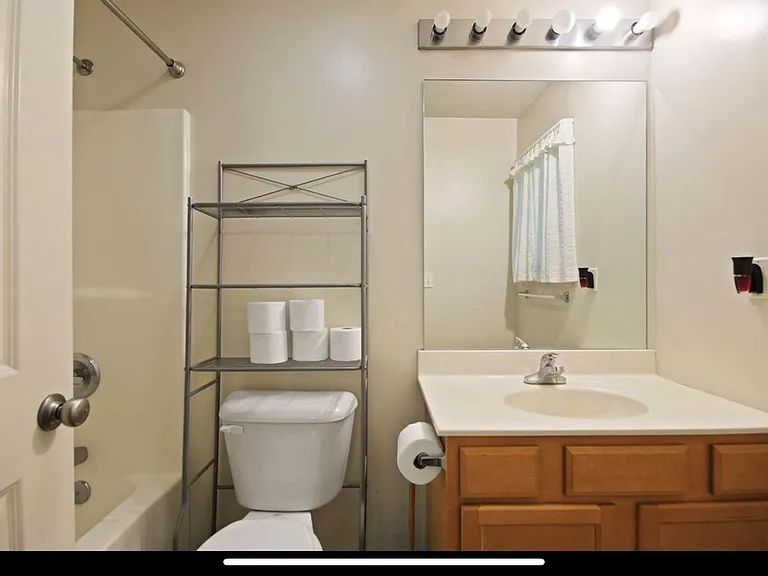 401 Hickman Ave — Photo 8