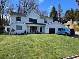 1330 Hidden Cir, Mountainside, NJ 07092