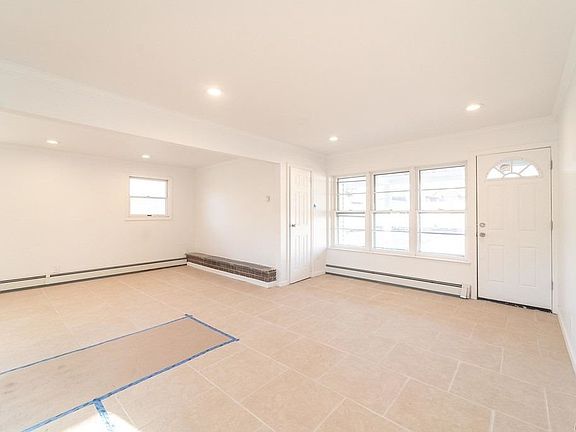 3rd image of 142 4th St