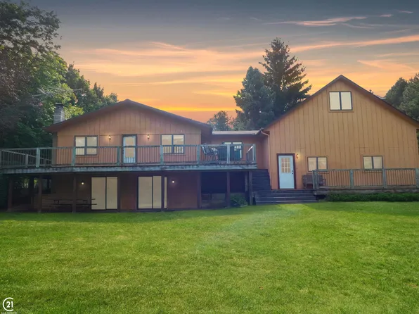 4798 Rochester Rd, Dryden, MI 48428