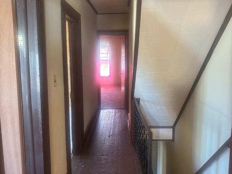 114 Putnam St — Photo 7