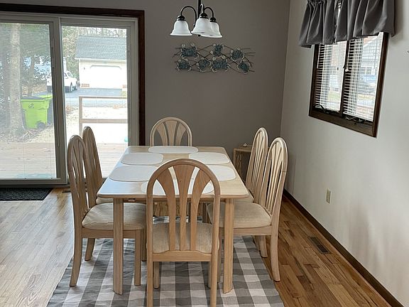 4th image of 32752 Ashwood Dr