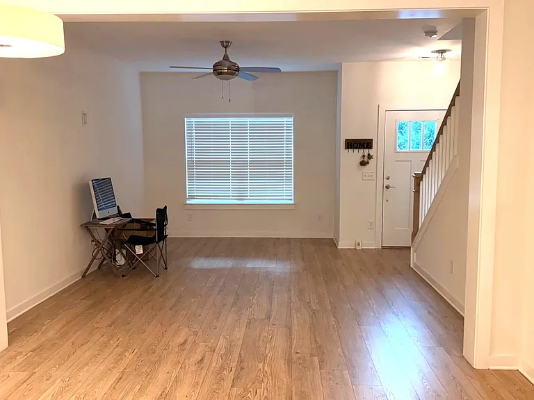 2420 Danilynn Dr — Photo 10