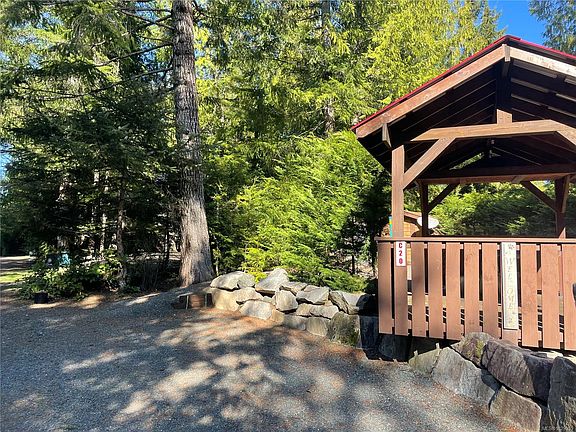 2nd image of 2650 Turnbull Rd #C20