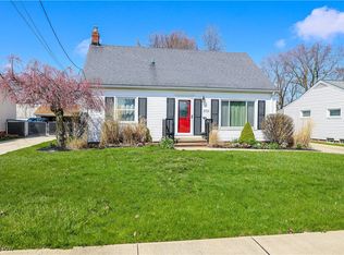 10700 Fairlawn Dr, Parma, OH
