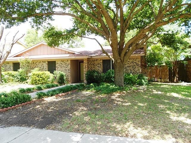 1st image of 344 Westwood Ct