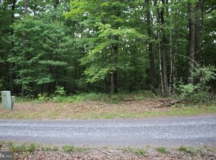 Sarah Ln, Basye, VA 22810