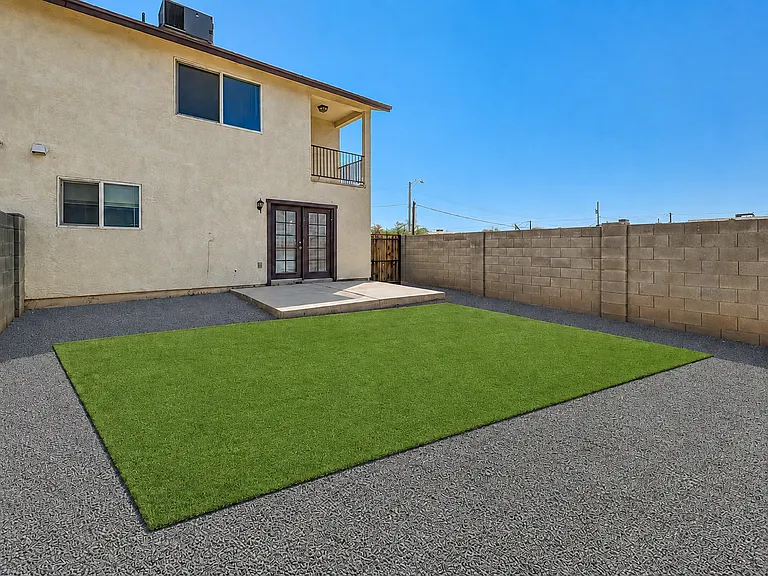 S 13th Ave — Photo 5