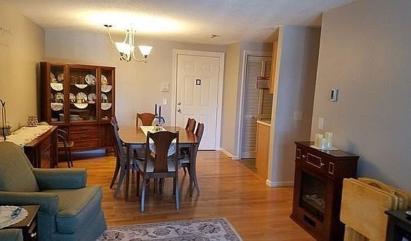 5th image of 187 Heritage Dr #187