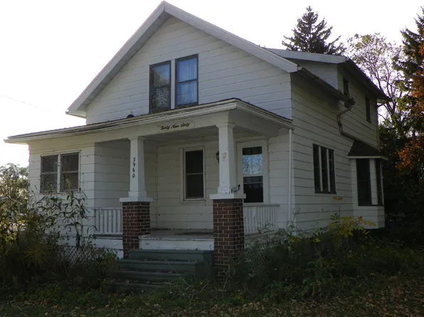 3960 Smith Crossing Rd, Freeland, MI 48623