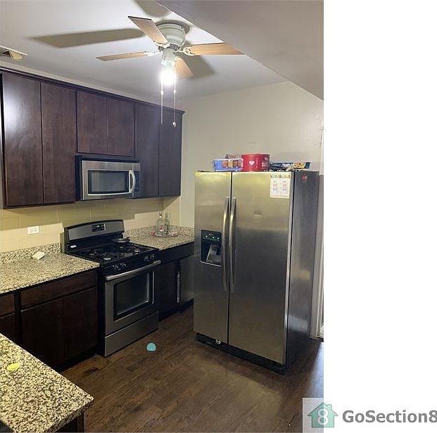 1st image of 1128 N Leclaire Ave #1