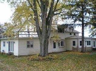108 W 1st St, Waldo, WI 53093