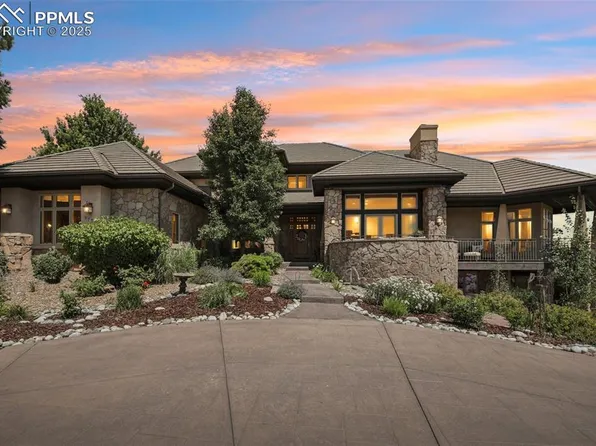 9737 Elkhorn St, Littleton, CO 80127