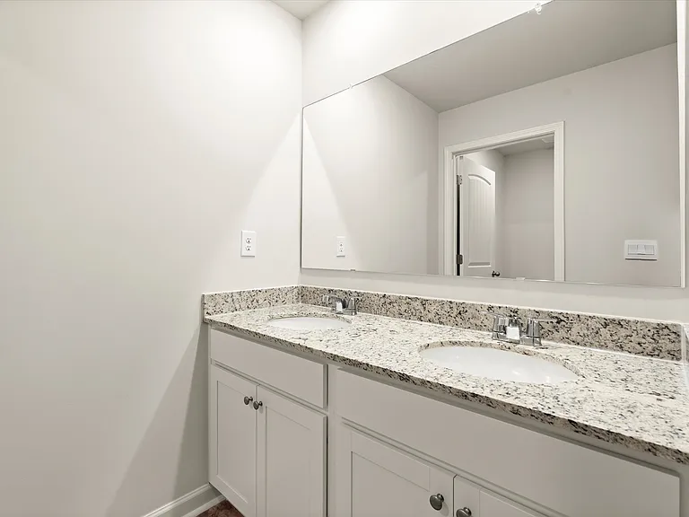 365 Belmont Dr — Photo 42