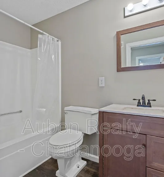 7167 Holland Ln — Photo 6