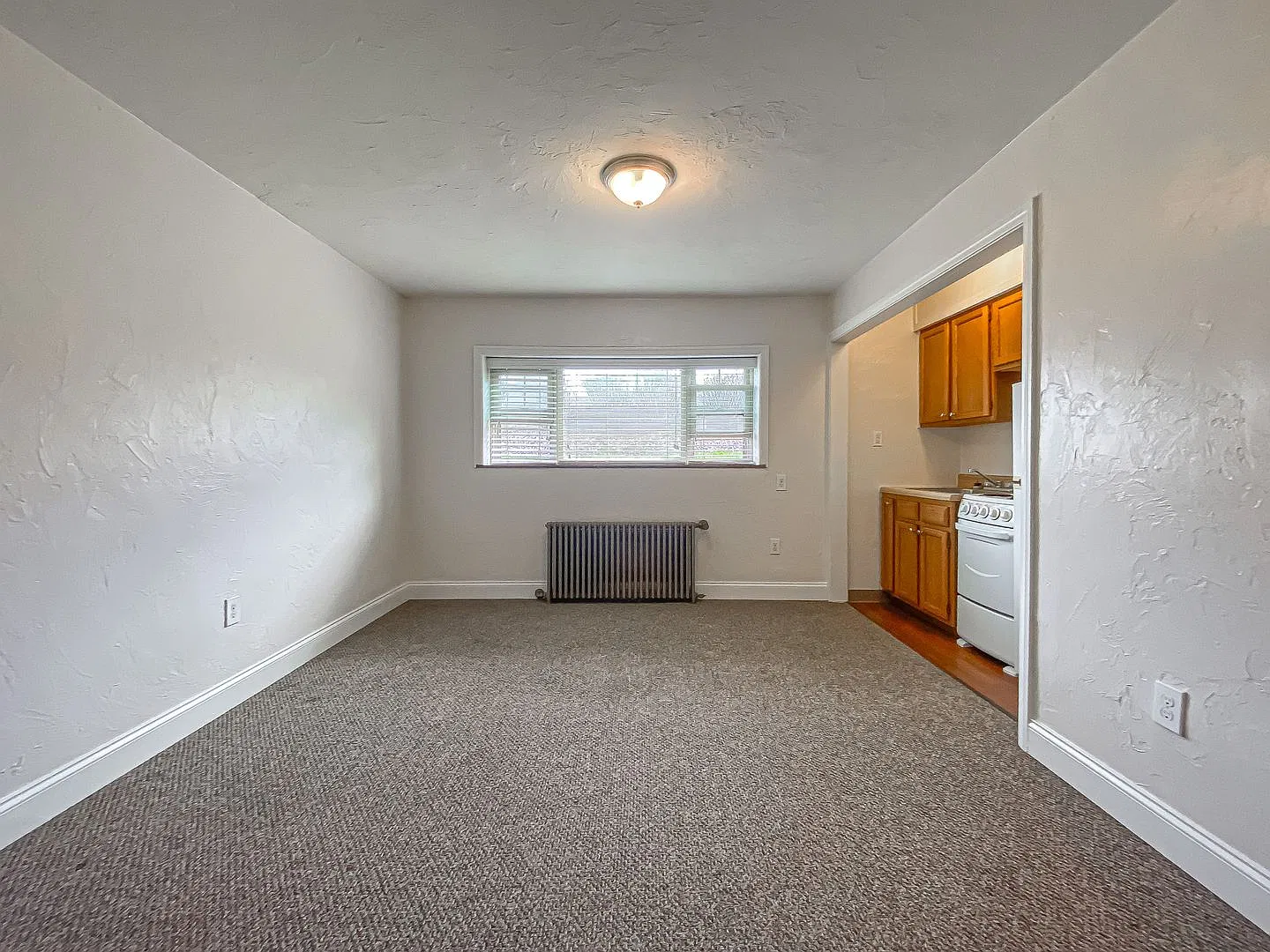 Aspen Court Apartments — Photo 3