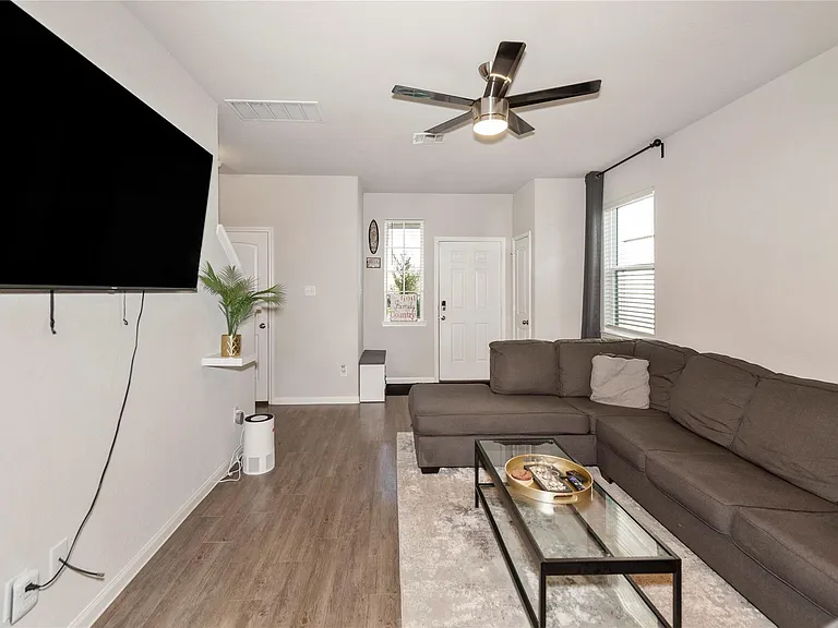 3544 Wooded Ln — Photo 6