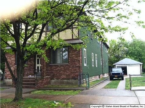 3rd image of 60 Holland Ave