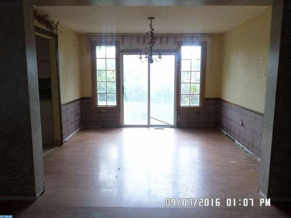 3rd image of 5504 Browning Rd