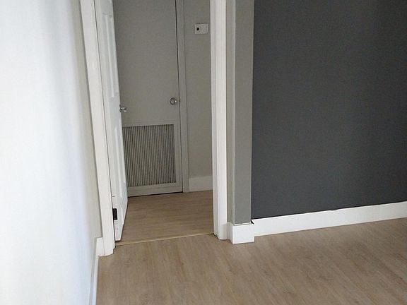 5th image of 8200 Byron Ave #7