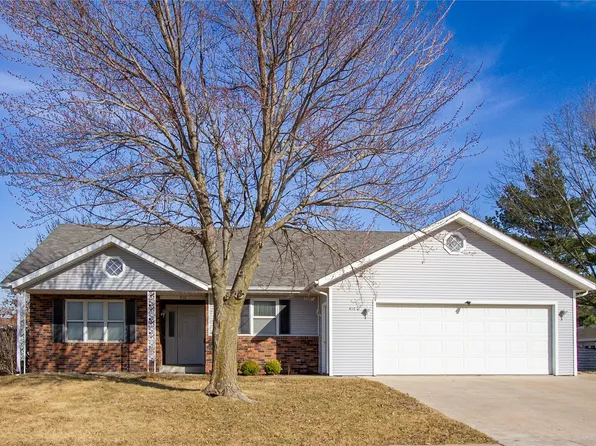 416 E 15th St, Pella, IA 50219