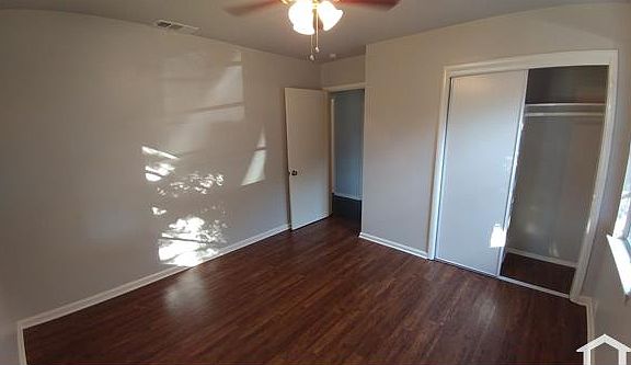 5th image of 2523 Gross Rd
