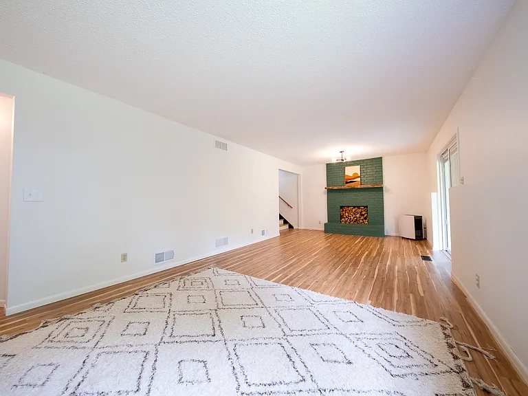 13396 Everest Ave — Photo 23