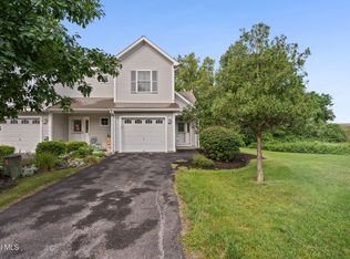 40 Cobblestone Ct, Schenectady, NY 12306