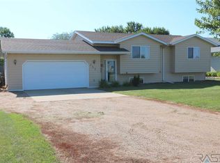 457 5th St, Chancellor, SD 57015