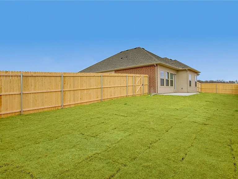 601 Beechwood Dr — Photo 19