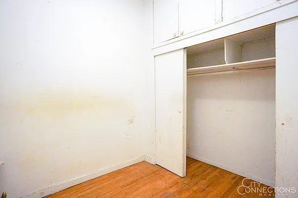 Rented by City Connections Realty | media 10