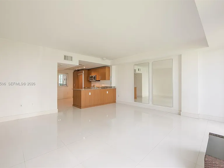 10275 Collins Ave #502 — Photo 8