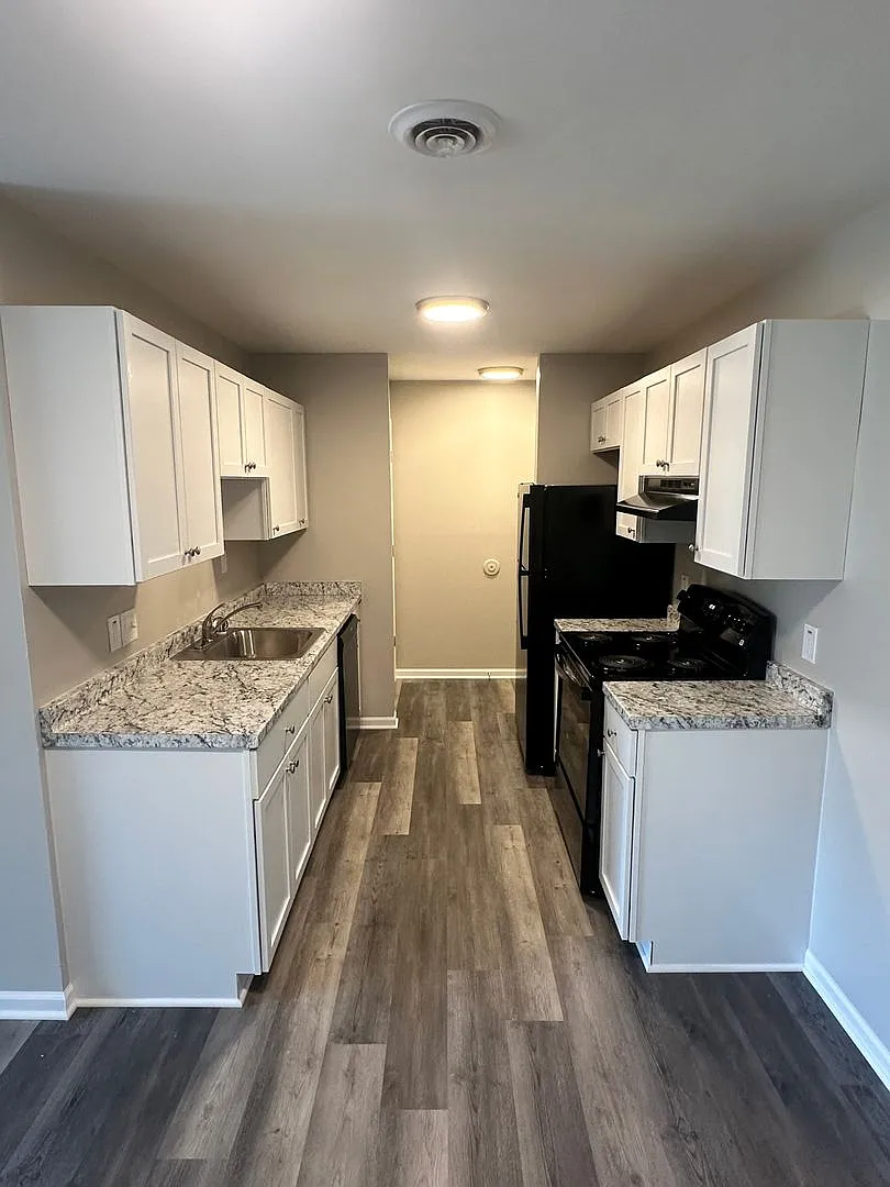 172 - 178 Talon Place — Photo 1