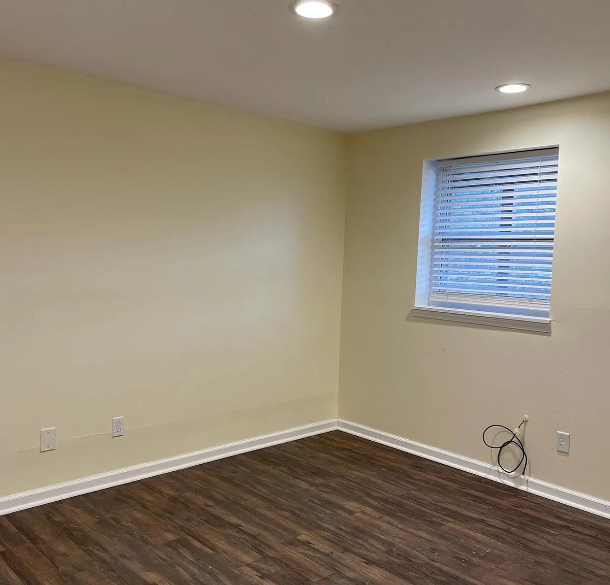 2 bed, 1.5 bath, 1000 sqft, $1,450 — Photo 3