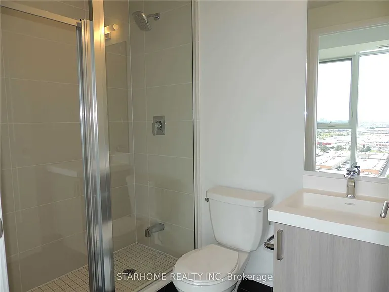 7895 Jane St #2015 — Photo 12