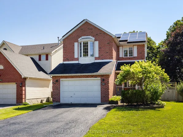 1061 Lombardy St, Kingston, ON K7M 8M6