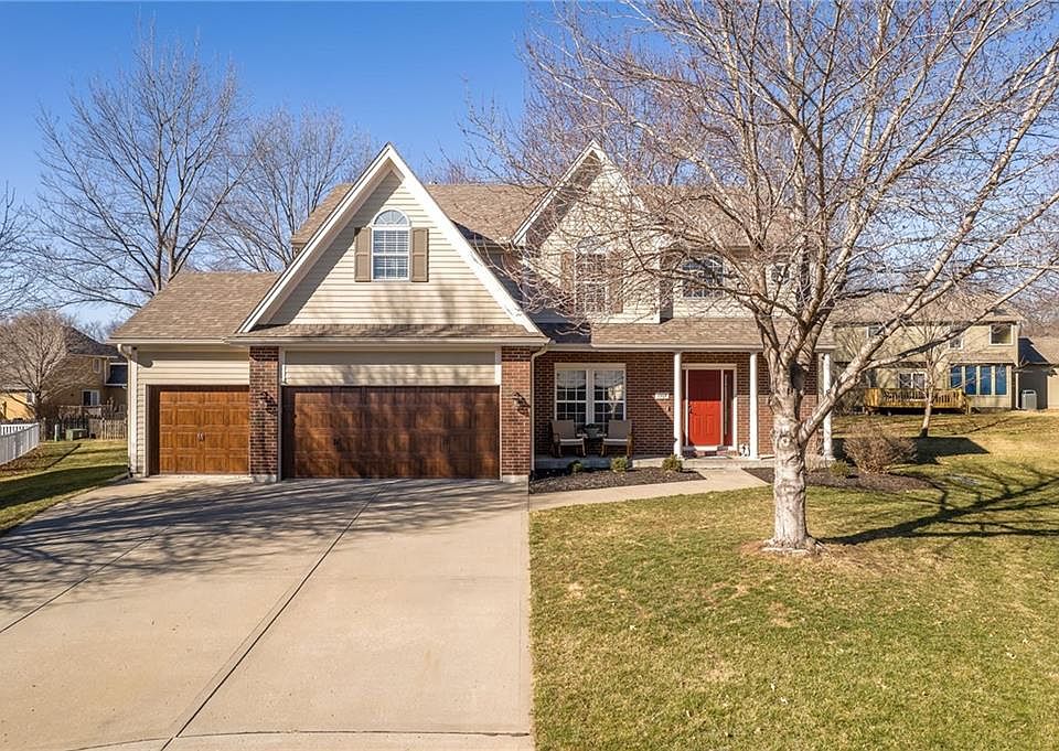 1st image of 1564 Parkside Dr
