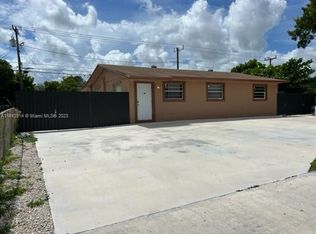 19620 SW 116th Ave #1, Miami, FL 33157