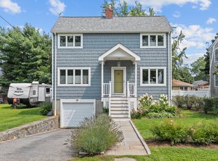 59 Berkley Ave, Portsmouth, RI 02871