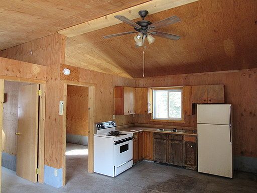 3rd image of 2570 Cresbard Ct Unit F