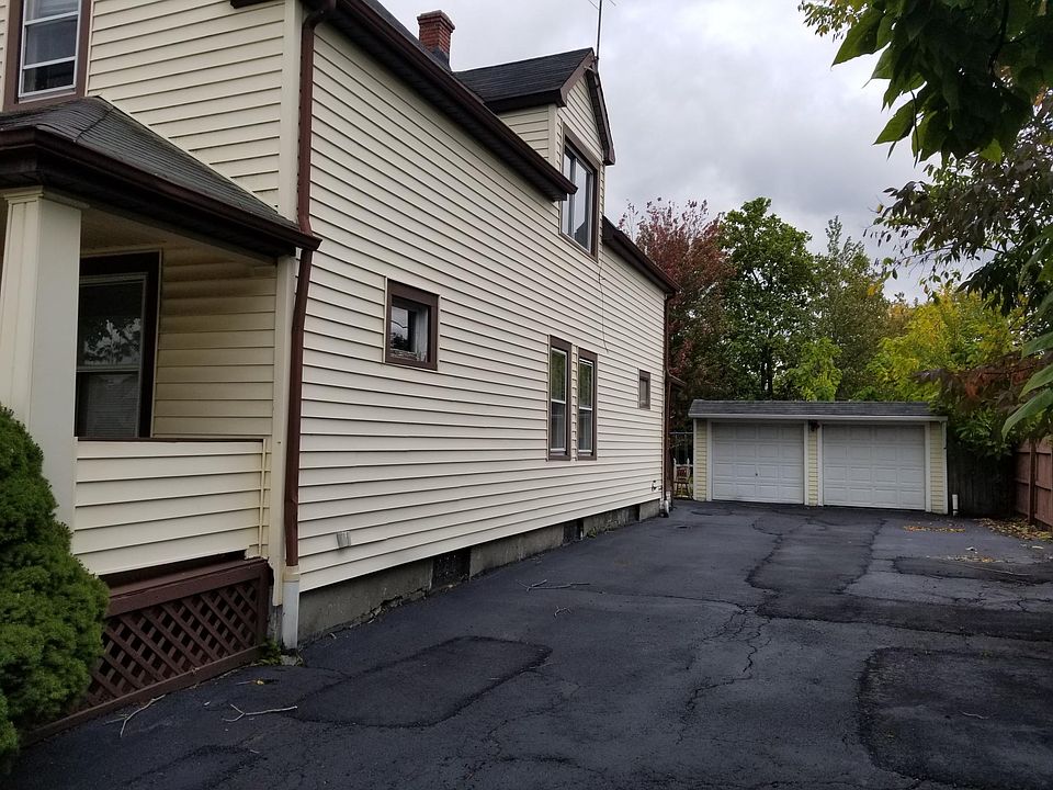 2nd image of 20830 N Vine Ave