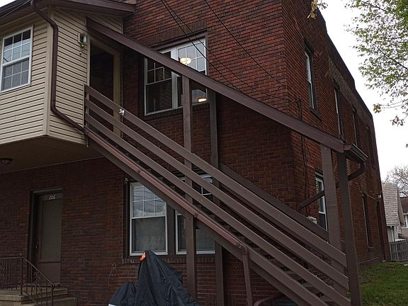 Stairway to apt