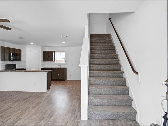 5th image of 16963 Marie Village Dr