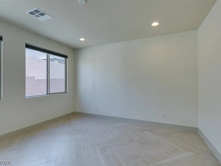 9009 Janice Glen Ave — Photo 22