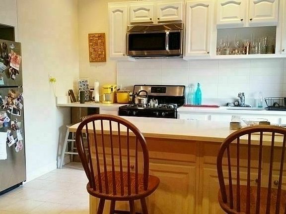 2nd image of 377 Vernon Ave #1